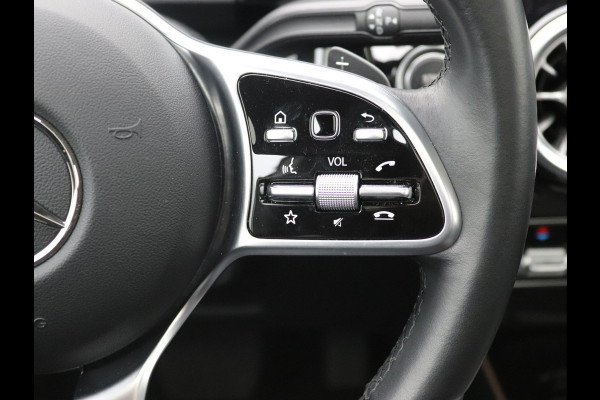 Mercedes-Benz EQA 250 Pano, Keyless GO, Camera, Sfeerverlichting, Dodehoekassistent