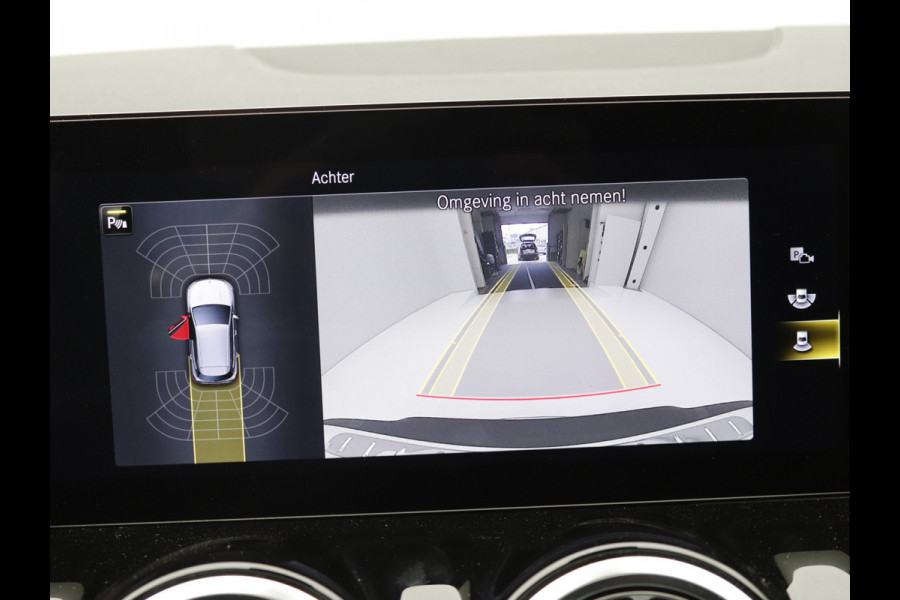 Mercedes-Benz EQA 250 Pano, Keyless GO, Camera, Sfeerverlichting, Dodehoekassistent