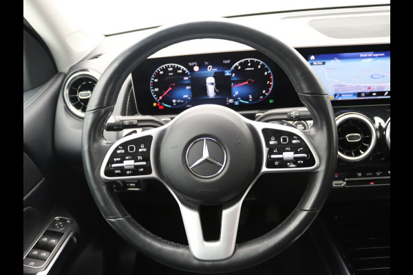 Mercedes-Benz Glb 200 Progressive Camera, Stoel en stuurverwarming, Carplay, Widescreen