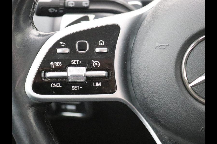 Mercedes-Benz Glb 200 Progressive Camera, Stoel en stuurverwarming, Carplay, Widescreen