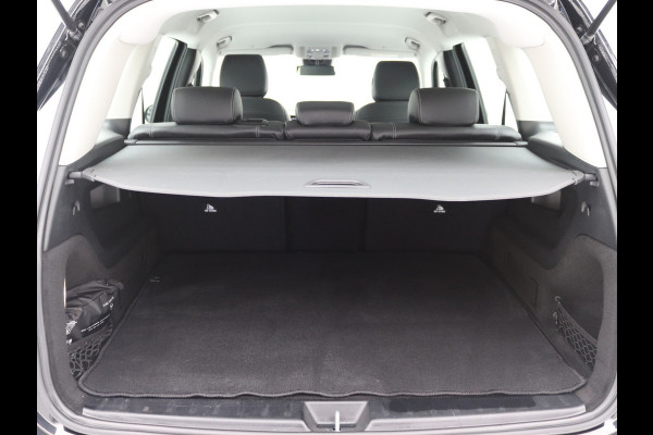 Mercedes-Benz Glb 200 Progressive Camera, Stoel en stuurverwarming, Carplay, Widescreen