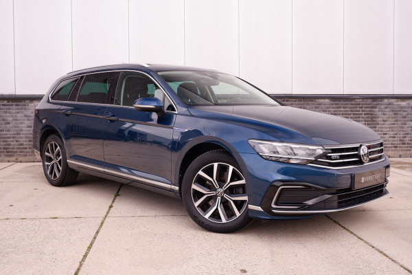 Volkswagen Passat Variant 1.4 TSI PHEV GTE Business | Pano | Elek. Trekhaak | Camera | Carplay | Navi | LED