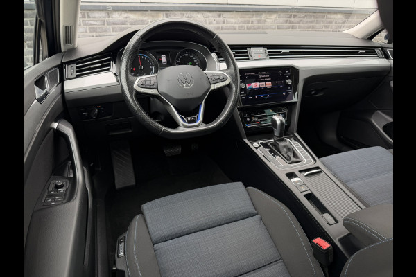 Volkswagen Passat Variant 1.4 TSI PHEV GTE Business | Pano | Elek. Trekhaak | Camera | Carplay | Navi | LED