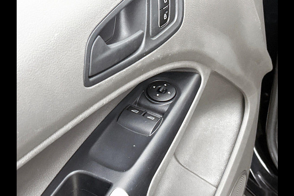 Ford Transit Connect 100pk L2 Trend Automaat Trekhaak Airco Navi Cruise