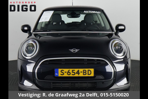MINI 3-deurs 1.5 Cooper Sports Classic Automaat | Apple Carplay & AndroidAUTO | Parkeersensoren | 1e eigenaar |