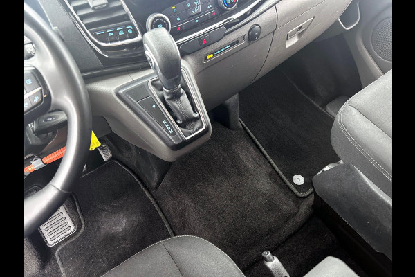 Ford Transit Custom 300 2.0 TDCI L2H1 Limited Dubbele Cabine Automaat Navigatie Airco 2 Schuifdeuren Trekhaak Parkeersensoren Carplay DAB