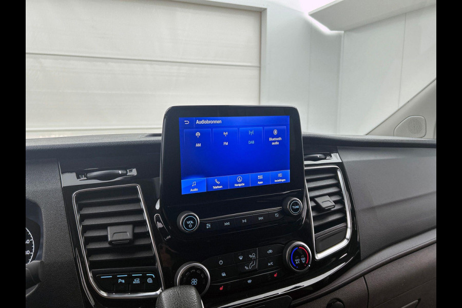 Ford Transit Custom 300 2.0 TDCI L2H1 Limited Dubbele Cabine Automaat Navigatie Airco 2 Schuifdeuren Trekhaak Parkeersensoren Carplay DAB