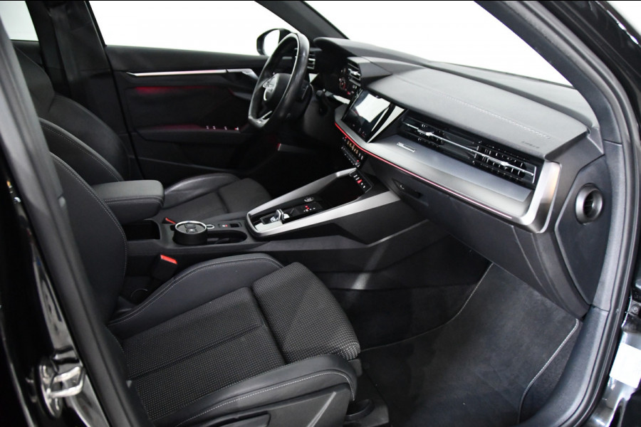 Audi A3 SPORTBACK 35 TFSI 3x S-line edition, Pano, B&O, Cam