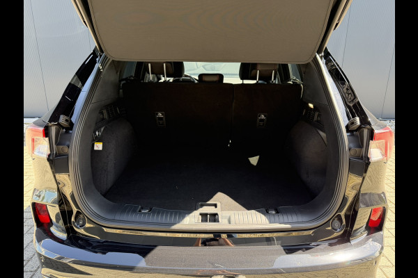 Ford Kuga 2.5 PHEV ST-Line | Elec.Trekhaak | Apple Carplay | Camera voor en achter | Winterpack | Lane assist | park assist | B&O Audio | Fabrieksgarantie tot 24-9-2028