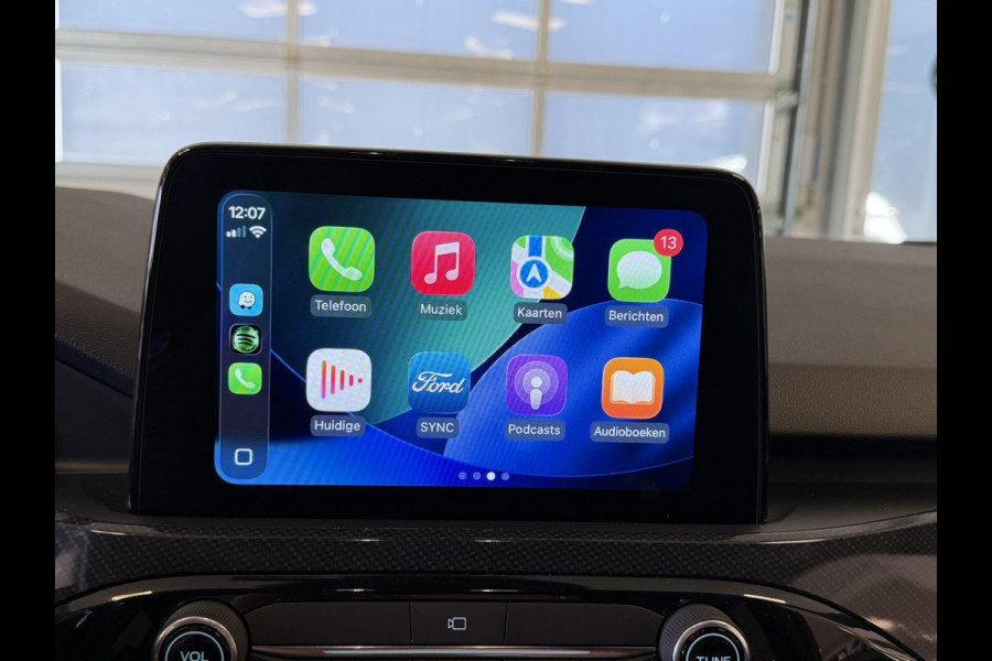 Ford Kuga 2.5 PHEV ST-Line | Elec.Trekhaak | Apple Carplay | Camera voor en achter | Winterpack | Lane assist | park assist | B&O Audio | Fabrieksgarantie tot 24-9-2028