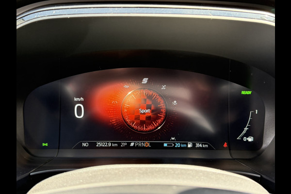 Ford Kuga 2.5 PHEV ST-Line | Elec.Trekhaak | Apple Carplay | Camera voor en achter | Winterpack | Lane assist | park assist | B&O Audio | Fabrieksgarantie tot 24-9-2028