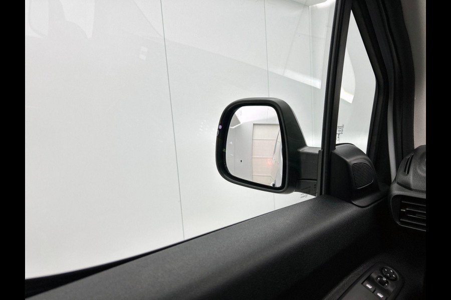 Opel Combo 1.5 BlueHDi 130PK L2 Automaat Apple Carplay / Android Auto Navigatie Trekhaak Airco Camera Cruise Control Parkeersensoren V+A DAB