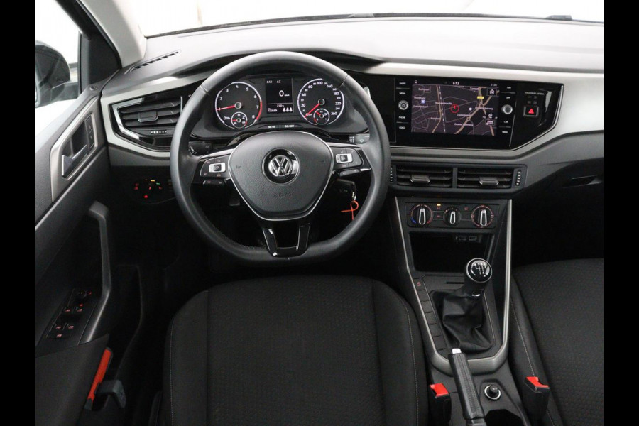 Volkswagen Polo 1.0 TSI Comfortline | Carplay | Adaptive cruise | Navigatie | Airco | DAB | Bluetooth