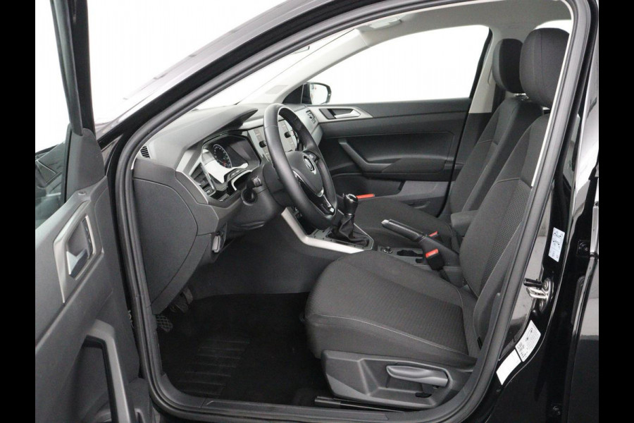 Volkswagen Polo 1.0 TSI Comfortline | Carplay | Adaptive cruise | Navigatie | Airco | DAB | Bluetooth