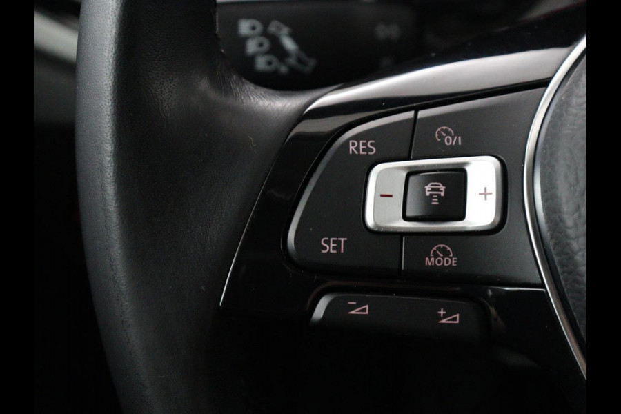 Volkswagen Polo 1.0 TSI Comfortline | Carplay | Adaptive cruise | Navigatie | Airco | DAB | Bluetooth