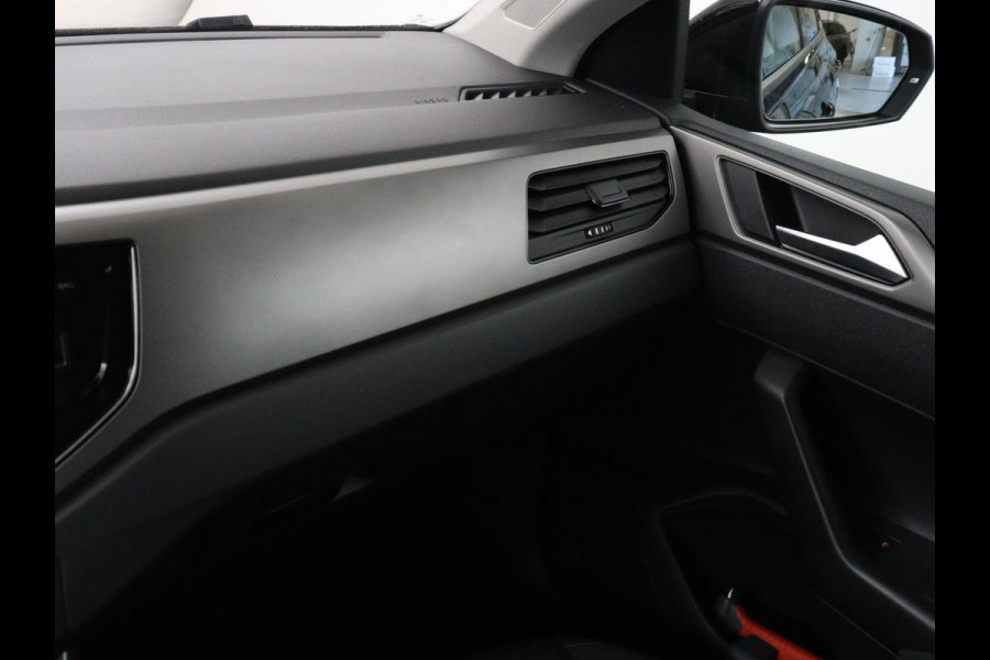 Volkswagen Polo 1.0 TSI Comfortline | Carplay | Adaptive cruise | Navigatie | Airco | DAB | Bluetooth