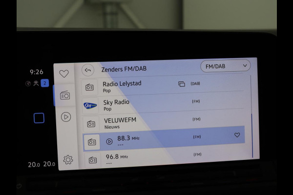 Volkswagen Golf 1.5 TSI Style | Matrix LED | Camera | Carplay | Trekhaak | Massage | Memory | Sfeerverlichting | Adaptive cruise | Digital Cockpit | Parkeerhulp | File Assistent | Climate control | Bluetooth