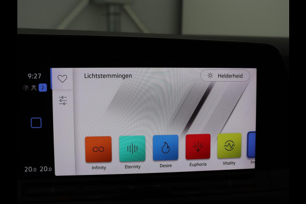 Volkswagen Golf 1.5 TSI Style | Matrix LED | Camera | Carplay | Trekhaak | Massage | Memory | Sfeerverlichting | Adaptive cruise | Digital Cockpit | Parkeerhulp | File Assistent | Climate control | Bluetooth