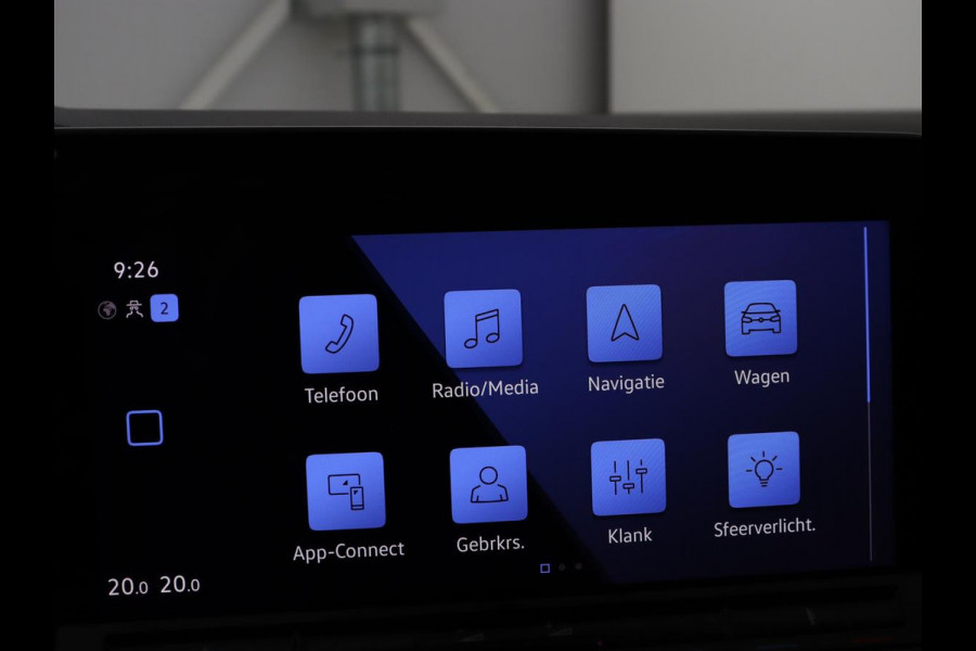 Volkswagen Golf 1.5 TSI Style | Matrix LED | Camera | Carplay | Trekhaak | Massage | Memory | Sfeerverlichting | Adaptive cruise | Digital Cockpit | Parkeerhulp | File Assistent | Climate control | Bluetooth