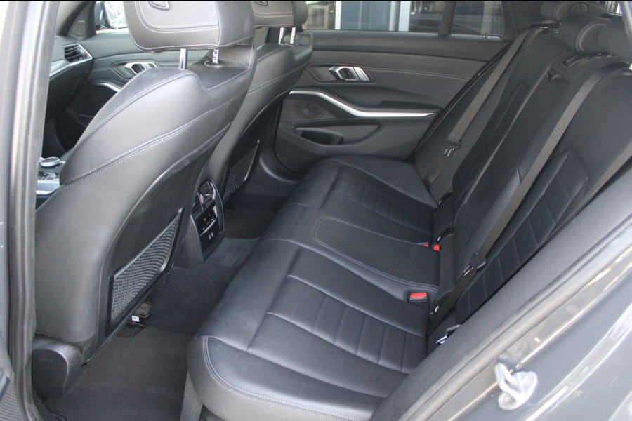 BMW 3 Serie Touring 320e xDrive M-Sport LCI | Pano | Head-up | HIFI | 19''