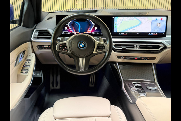 BMW 3-serie 330e High Executive|M-SPORT|LCI|PANO|HuD|MEMORY|KEYLESS|CARPLAY|DEALERONDERHOUDEN|AMBIENT LIGHT|GARANTIE|292PK|BOMVOL!