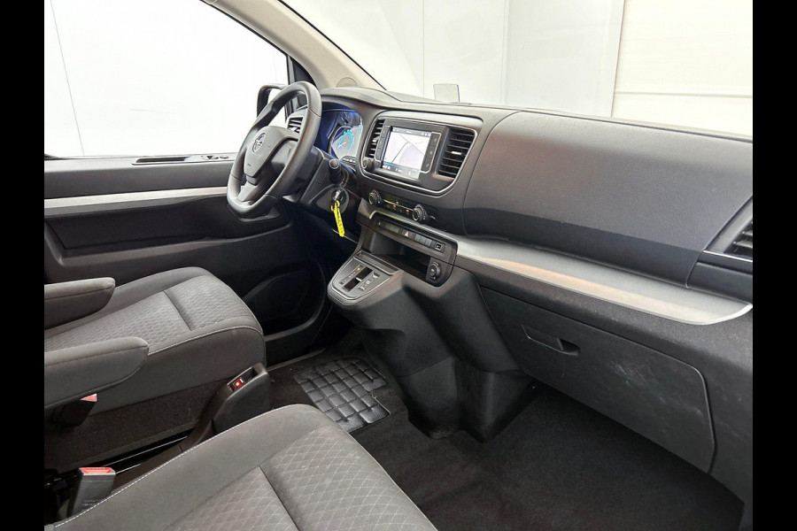 Opel Vivaro-e Combi e-Zafira L2H1 75 kWh 8 persoons Navigatie Airco Dab Camera 360 Cruise control Lichtmetalen velgen Stoelverwarming