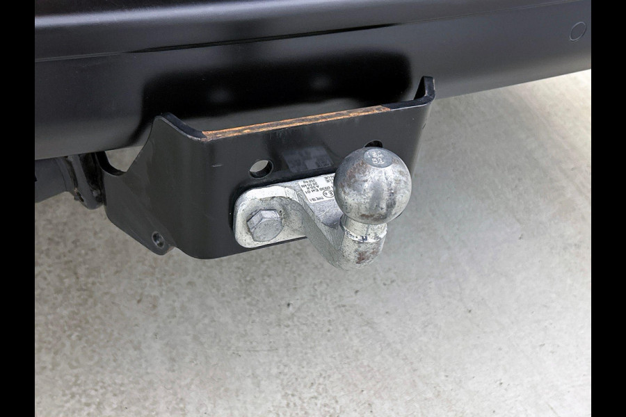 Peugeot Expert 2.0 BlueHDI 145PK L3 Automaat Airco Navigatie Trekhaak Cruise Control Parkeer sensoren Betimmering Side Bars