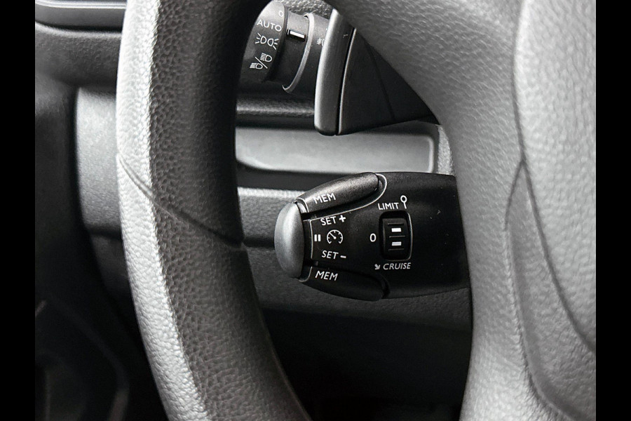 Peugeot Expert 2.0 BlueHDI 145PK L3 Automaat Airco Navigatie Trekhaak Cruise Control Parkeer sensoren Betimmering Side Bars
