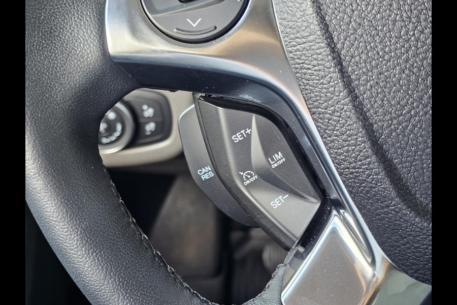 Ford Transit Connect 1.5 EcoBlue L2 Trend Airco | Navigatie | Achteruitrijcamera | Stoelverwarming | Bijna nieuwstaat!