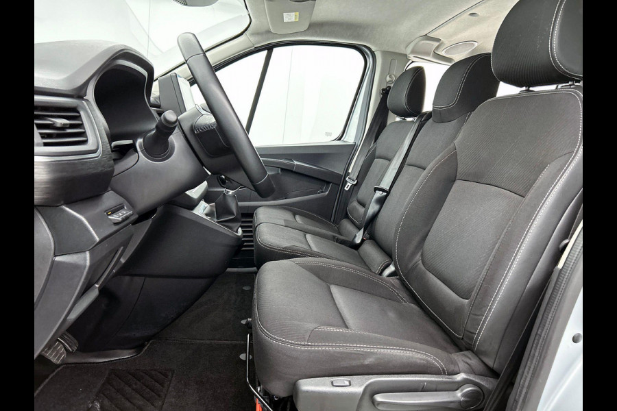 Renault Trafic 2.0 Blue dC1 150PK L2H1 Dubbele Cabine Automaat Navigatie Airco Betimmering Trekhaak Camera Parkeer sensoren  Dab