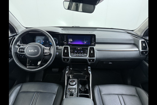 Kia Sorento 1.6T-GDI 265PK 4WD Plugin Hybrid DynamicPlusLine 7-Persoons Panoramadak Leder Trekhaak Adap.Cruise Bose® Stoel+Stuur+Achterbankv Apple Carplay Android Auto DAB Lmv Privacy Glas Led Elek.Stoelen Elek.Achterklep Fabrieksgarantie tot 24-8-2030/150.000KM 1e Eigenaar Dealeronderhouden 1.500KG Trekgewicht Origineel Nederlandse Auto