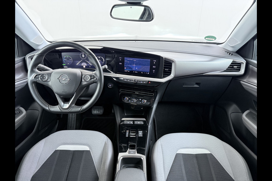 Opel Mokka Electric Level 2 50kWh Warmtepomp Trekhaak Adap.Cruise Navi 360°Camera Ecc Apple Carplay Android Auto Pdc SOH 85% Keyless Lmv Led Privacy Glas Isofix Dealeronderhouden Origineel Nederlandse Auto