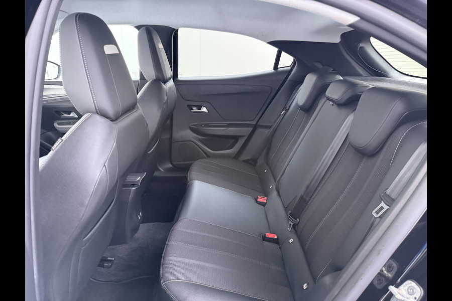 Opel Mokka Electric Level 2 50kWh Warmtepomp Trekhaak Adap.Cruise Navi 360°Camera Ecc Apple Carplay Android Auto Pdc SOH 85% Keyless Lmv Led Privacy Glas Isofix Dealeronderhouden Origineel Nederlandse Auto