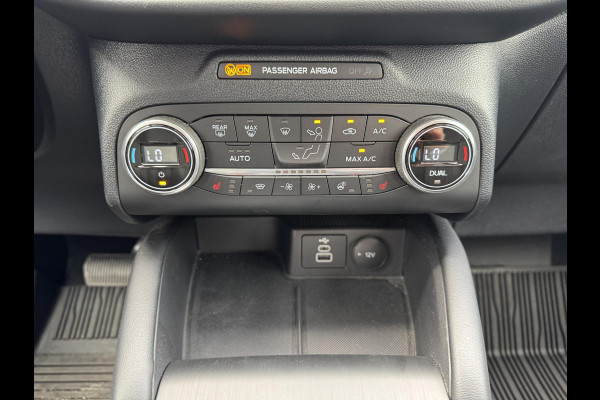 Ford Kuga 2.5 PHEV Vignale 225pk | Wegklapbare Trekhaak | Winterpack | Volledig lederen interieur | 1.500kg Trekgewicht
