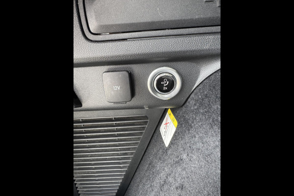 Ford Kuga 2.5 PHEV Vignale 225pk | Wegklapbare Trekhaak | Winterpack | Volledig lederen interieur | 1.500kg Trekgewicht