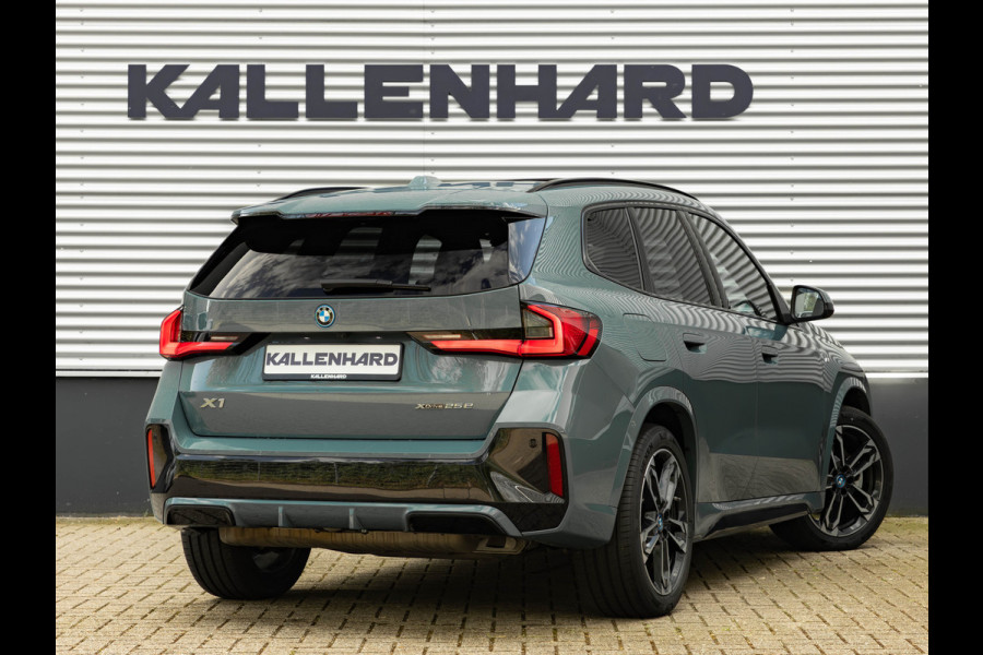 BMW X1 xDrive25e - M-Sport - Pano - Trekhaak - 19 inch - Camera