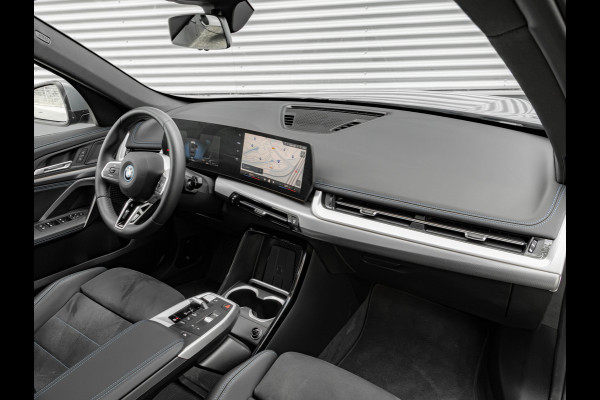 BMW X1 xDrive25e - M-Sport - Pano - Trekhaak - 19 inch - Camera