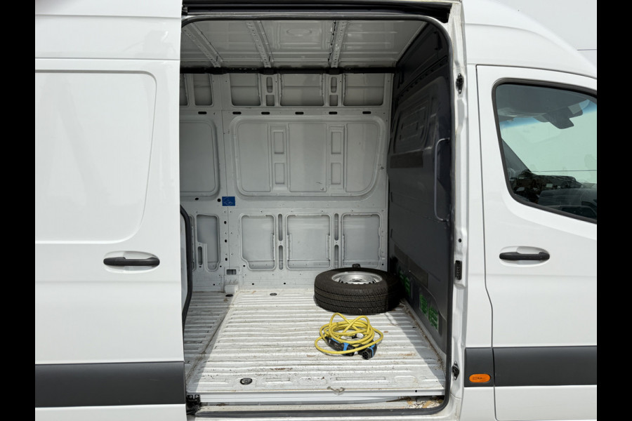 Mercedes-Benz eSprinter eSprinter L2H2 55 kWh L2H2 Elektrisch 168km WLTP 94% (SOH) Snelladen Laadkabel Climate Control Stoelverwarming