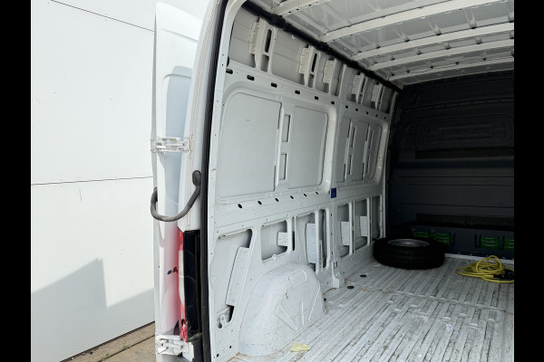 Mercedes-Benz eSprinter eSprinter L2H2 55 kWh L2H2 Elektrisch 168km WLTP 94% (SOH) Snelladen Laadkabel Climate Control Stoelverwarming