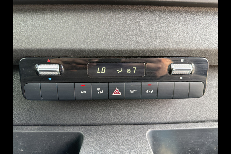Mercedes-Benz eSprinter eSprinter L2H2 55 kWh L2H2 Elektrisch 168km WLTP 94% (SOH) Snelladen Laadkabel Climate Control Stoelverwarming