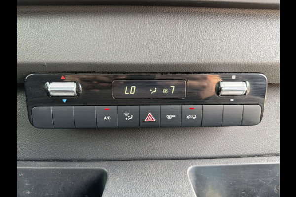 Mercedes-Benz eSprinter eSprinter L2H2 55 kWh L2H2 Elektrisch 168km WLTP 94% (SOH) Snelladen Laadkabel Climate Control Stoelverwarming