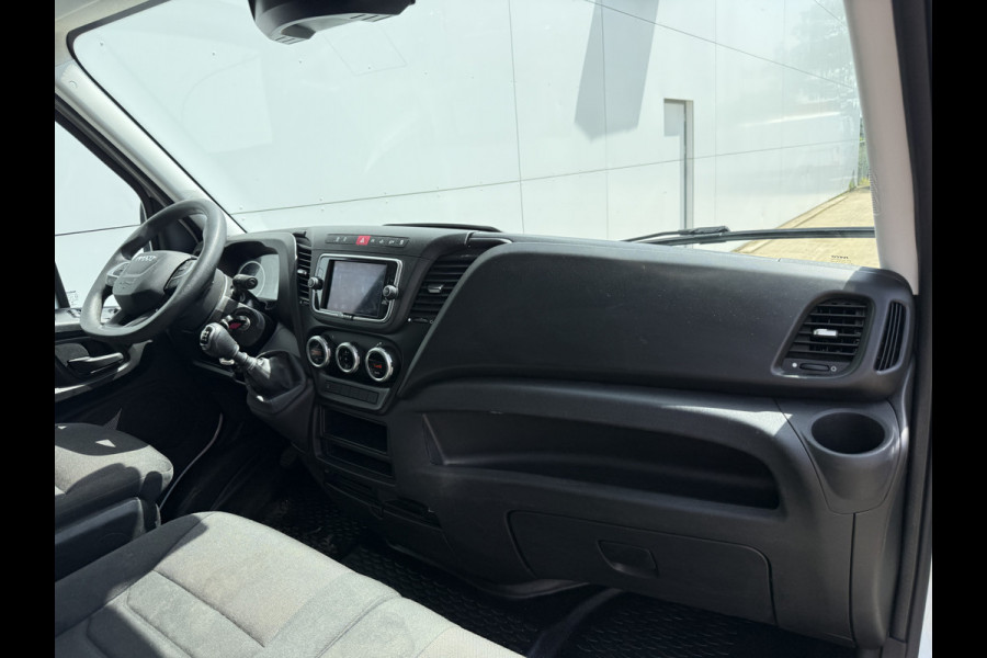 Iveco Daily 35C16 3.0 Laadklep Zijdeur Climate control Cruise control Bakwagen Meubelbak Koffer