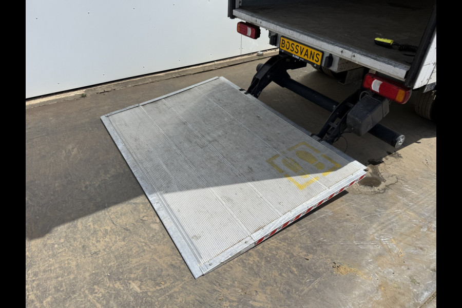 Iveco Daily 35C16 3.0 Laadklep Zijdeur Climate control Cruise control Bakwagen Meubelbak Koffer