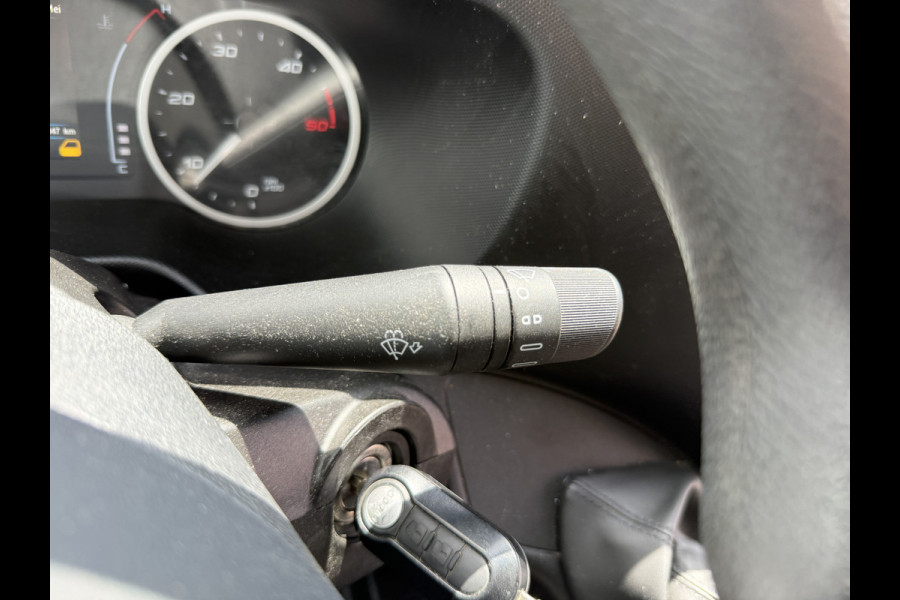 Iveco Daily 35C16 3.0 Laadklep Zijdeur Climate control Cruise control Bakwagen Meubelbak Koffer