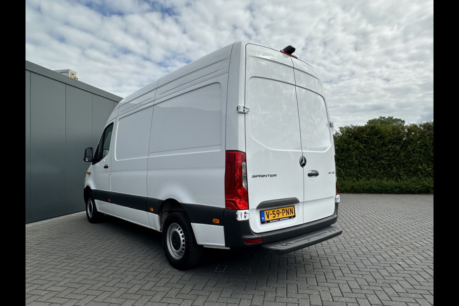 Mercedes-Benz Sprinter 317 CDI 9G-TRONIC RWD FACELIFT / L2H2 / CAMERA / LED / MBUX / CRUISE / AIRCO / BLIND SPOT / GEVEERDE STOEL