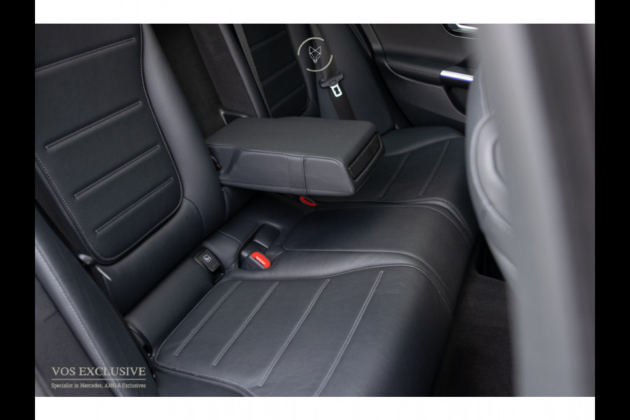 Mercedes-Benz C-Klasse Estate 300 d AMG Night|ACC|Keyless|360°|Massage|Stoelkoeling|Mem|Pano|Standkachel|19"|Trekhaak|Digital Light