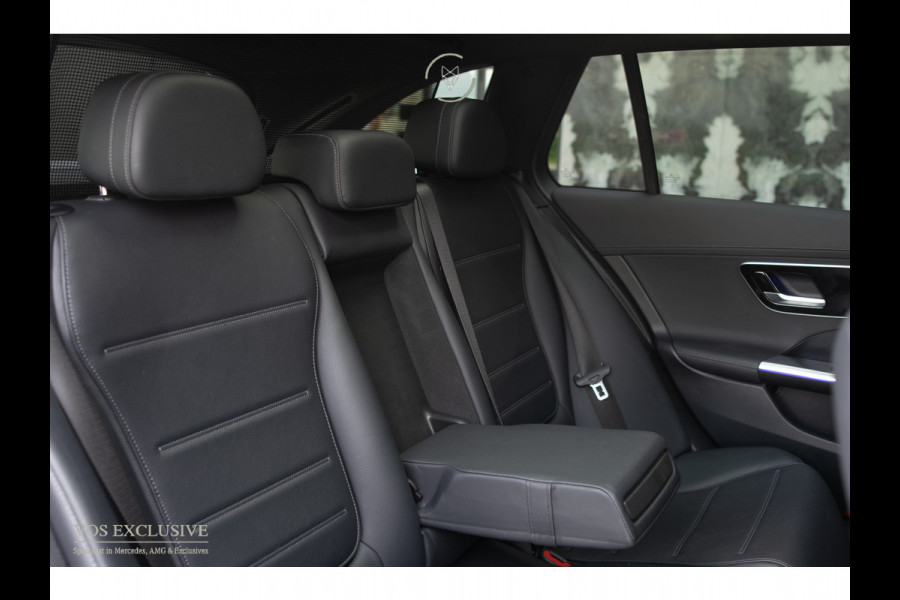 Mercedes-Benz C-Klasse Estate 300 d AMG Night|ACC|Keyless|360°|Massage|Stoelkoeling|Mem|Pano|Standkachel|19"|Trekhaak|Digital Light