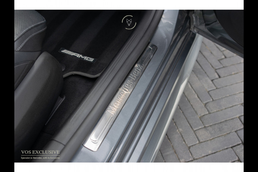 Mercedes-Benz C-Klasse Estate 300 d AMG Night|ACC|Keyless|360°|Massage|Stoelkoeling|Mem|Pano|Standkachel|19"|Trekhaak|Digital Light