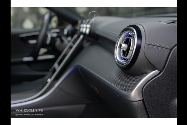 Mercedes-Benz C-Klasse Estate 300 d AMG Night|ACC|Keyless|360°|Massage|Stoelkoeling|Mem|Pano|Standkachel|19"|Trekhaak|Digital Light