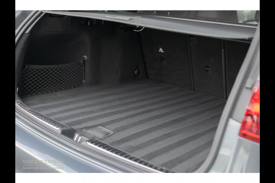Mercedes-Benz C-Klasse Estate 300 d AMG Night|ACC|Keyless|360°|Massage|Stoelkoeling|Mem|Pano|Standkachel|19"|Trekhaak|Digital Light